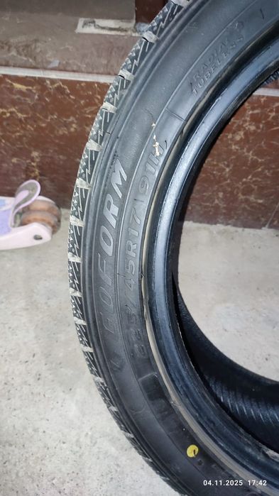 Продам зимние шины 225/45 R17