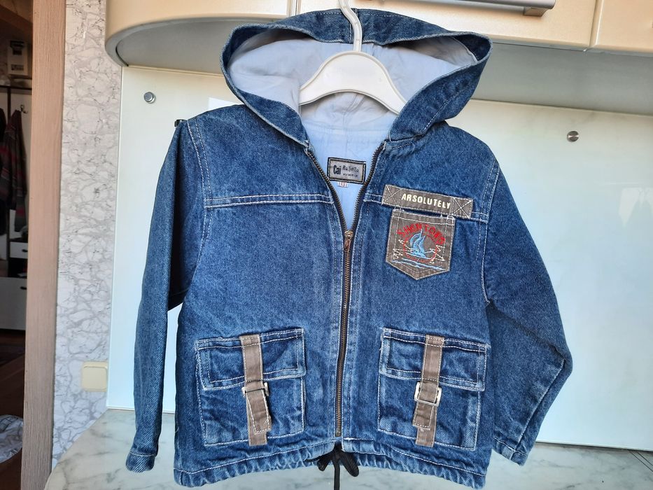 Куртки осень,зима,весна.