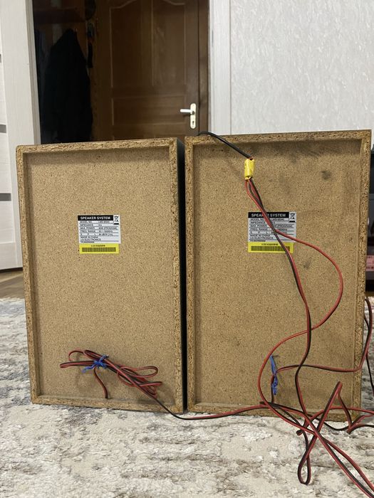 Продам колонки с уселителем