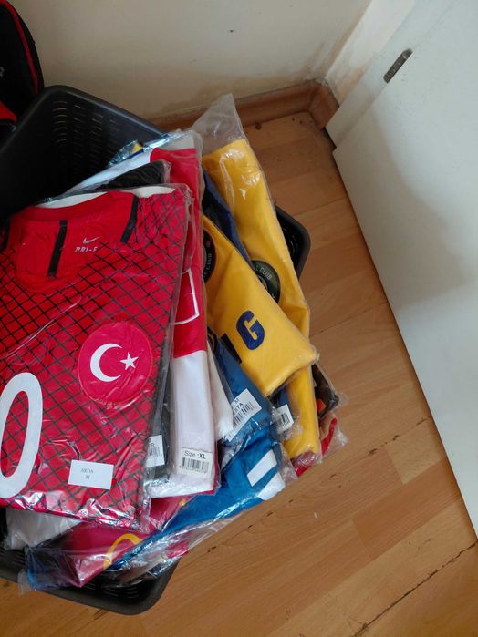 Футболни тениски