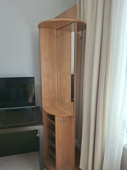 Вешалка в прихожку