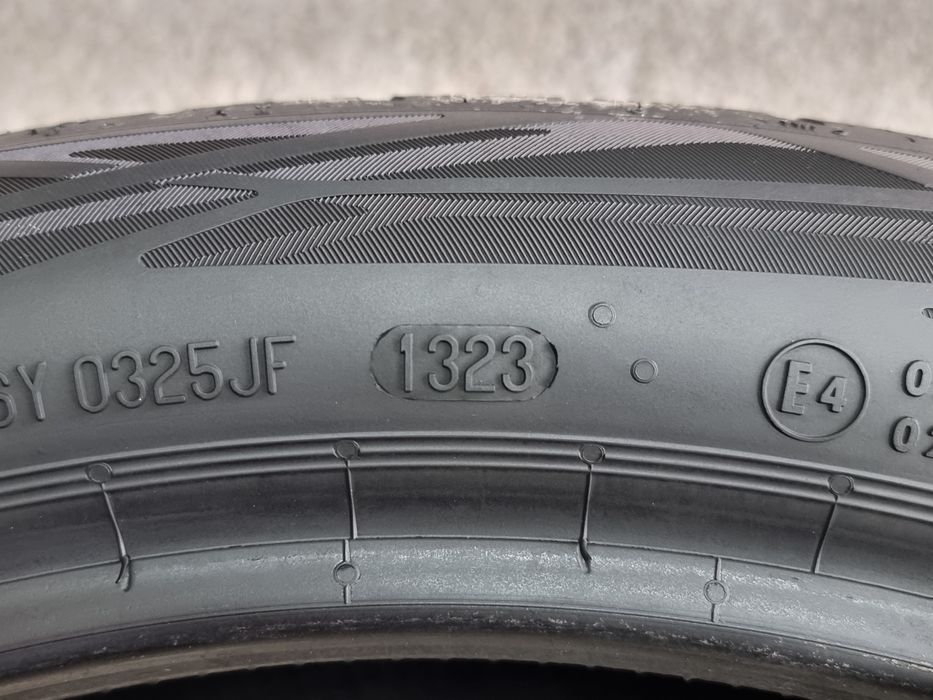 "Dot 23" 225/45/19 Continental 4Броя: 250€ 6.2мм