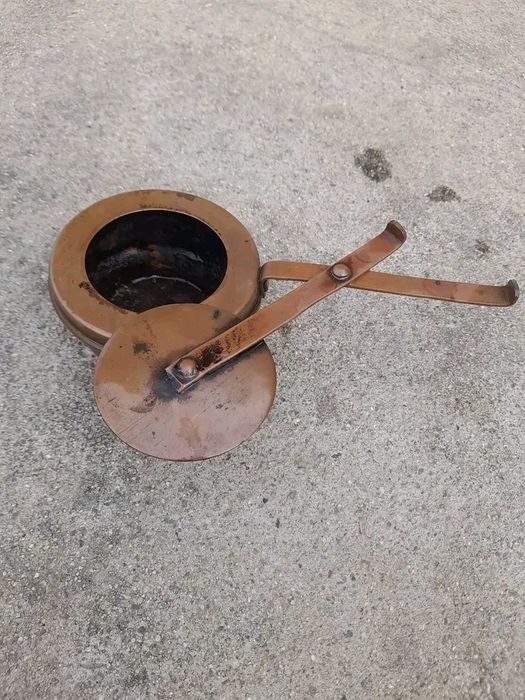 Продават се разни неща