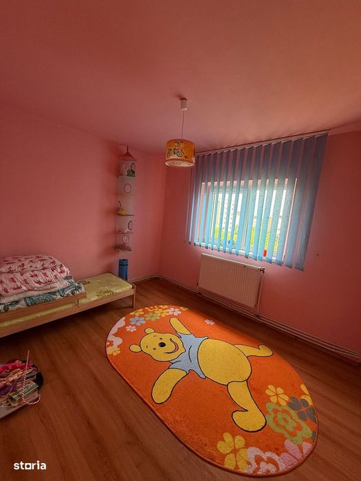 Apartament cu centrala, bucatarie mare, Mioritei