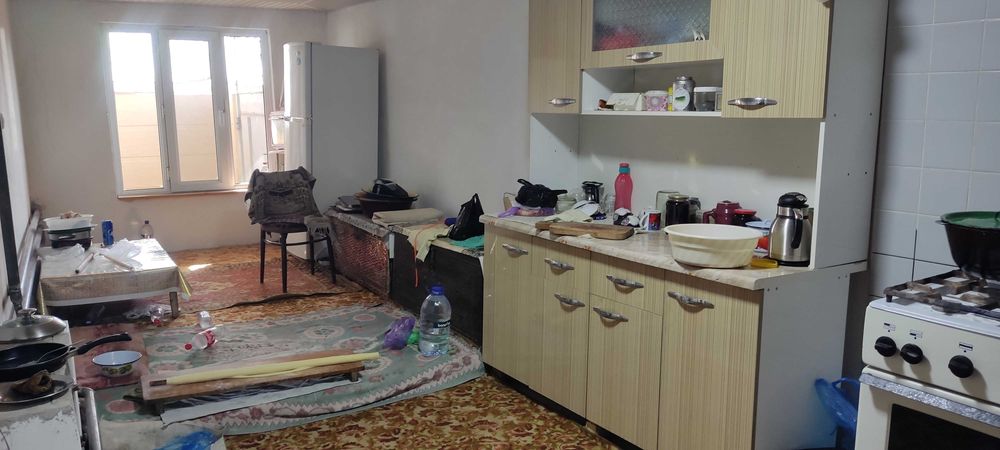 Ховли уй сотилади