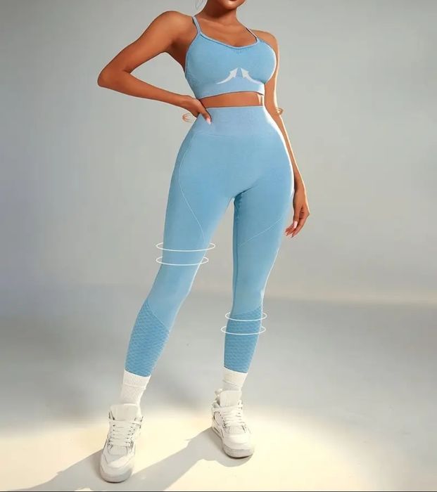 Женский спортивный комплект для зала