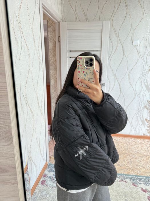 куртка новая Calvin Klein