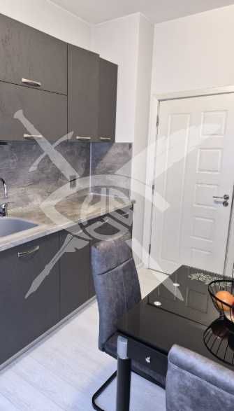 Продава се Тристаен апартамент в Пловдив, Кючук Париж - 68 кв.м за 1121 €/кв.м - Снимка #2