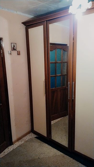 Срочно продам шкаф