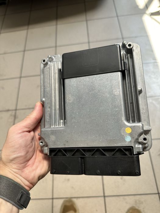 Calculator motor ECU audi Q7 BUG BUN 4L0907401 4L0910401K 4L0910401R