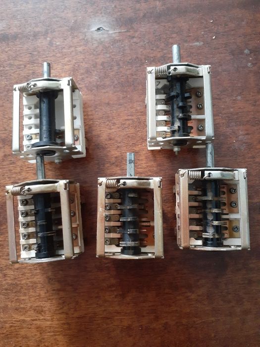 Электро плита  регуляторы б/у.