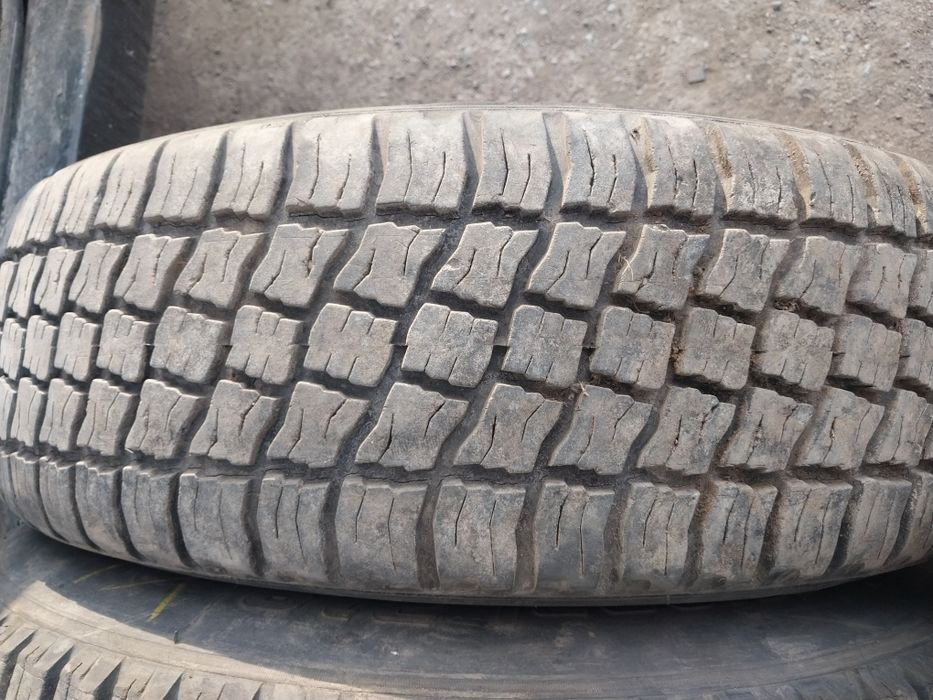 4 шины Forward 225 75 R16 всесезонные.