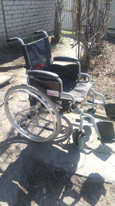 Коляска инвалидная