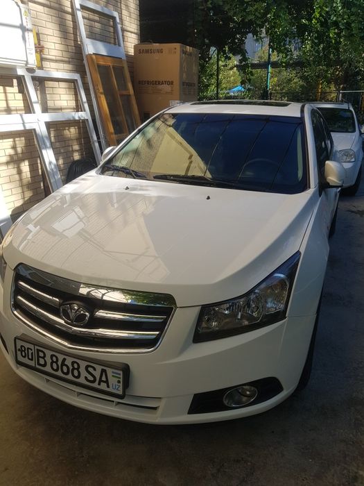 Круз сотилади 2009 метанда