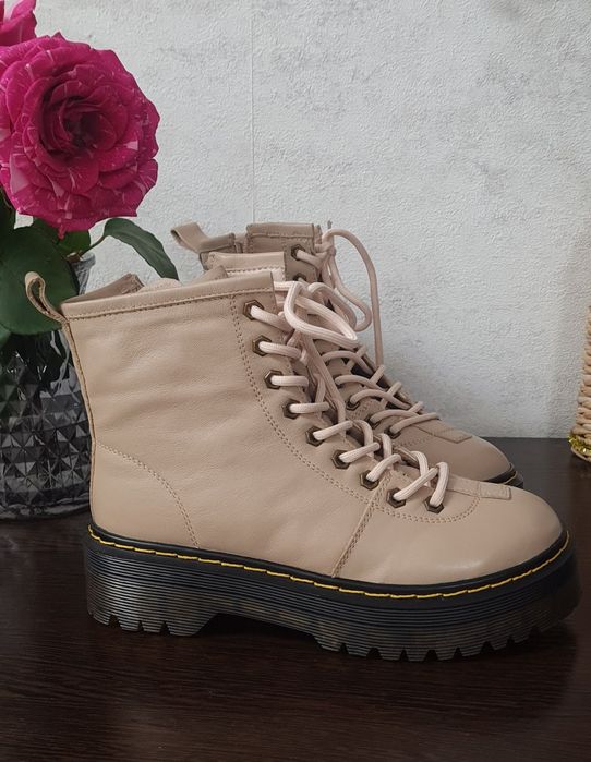 Продам ботинки зимние