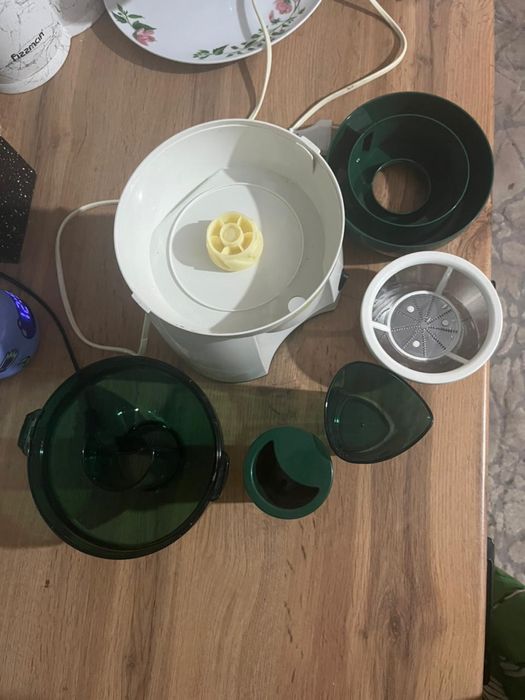 Продам соковыжималку