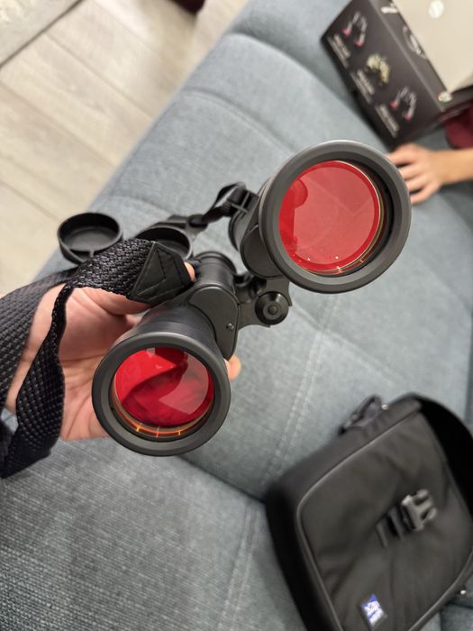 Продается бинокль