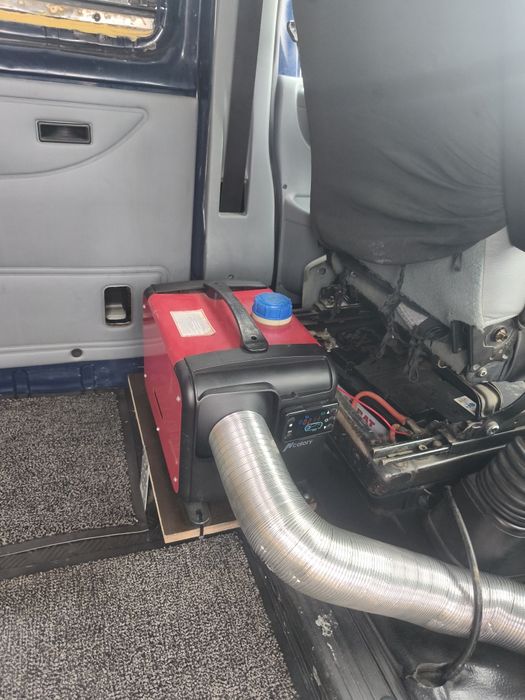 Vând Ford transit camper