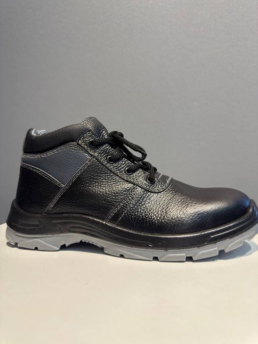 Специальная обувь для униформы