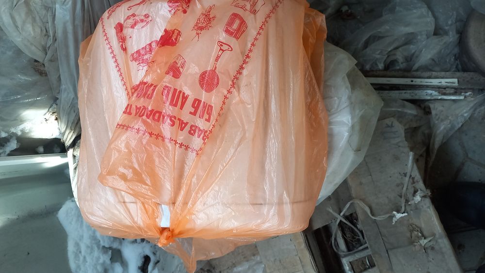 Продаётся унитаз с бочком