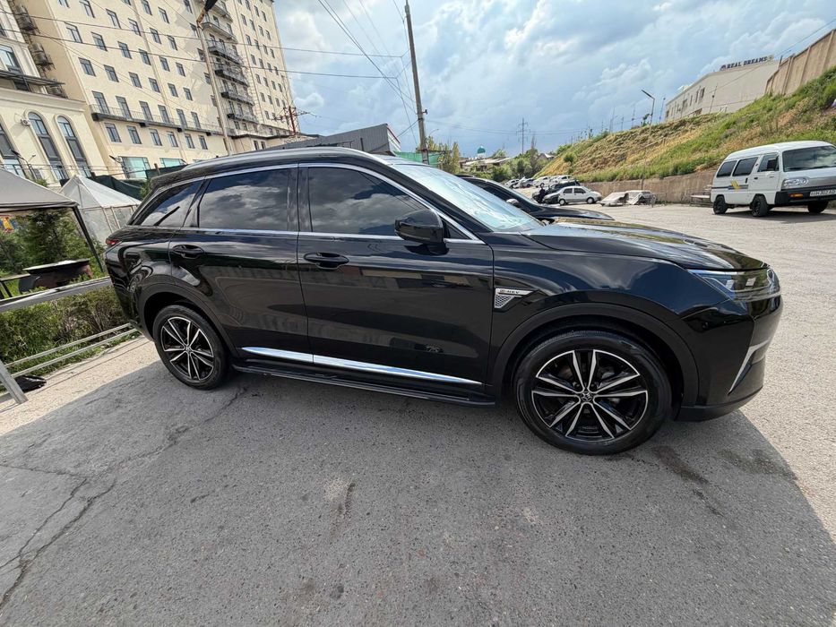 Venucia star Dongfeng