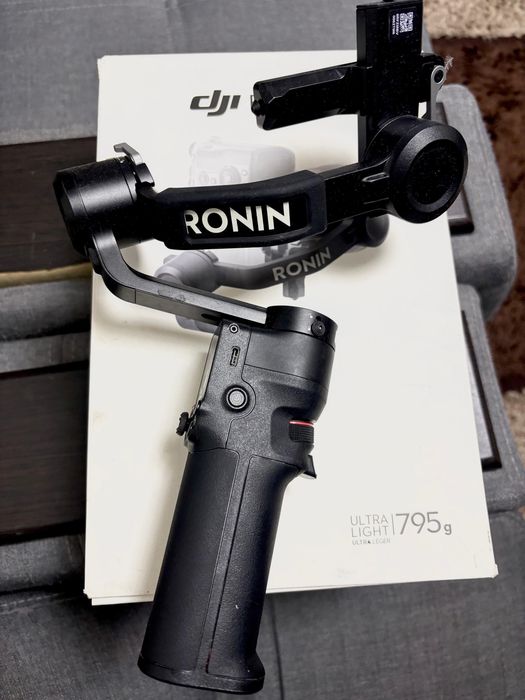 Продам Dji ronin rs3 mini