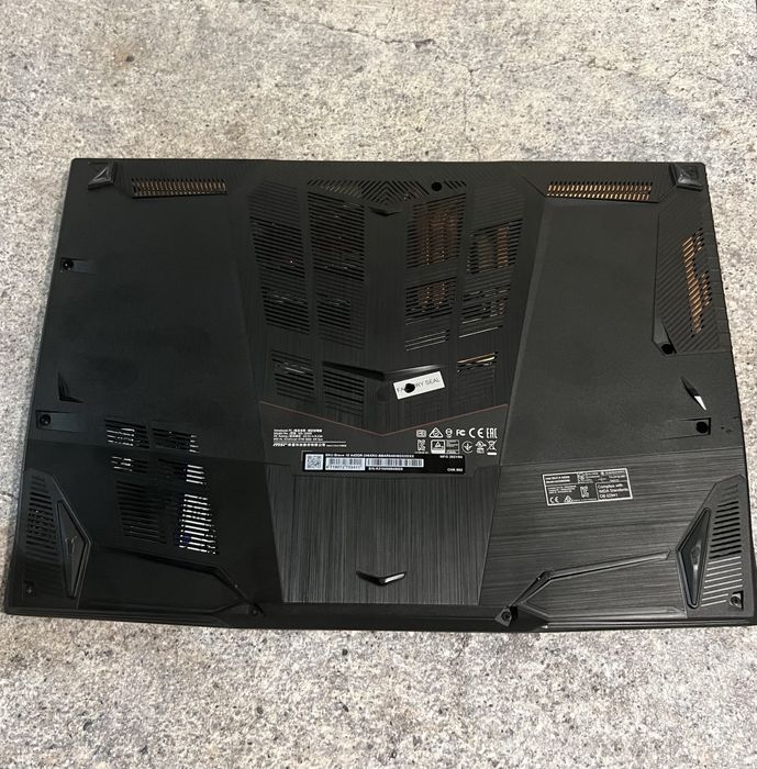 Vand Laptop Msi Bravo 15