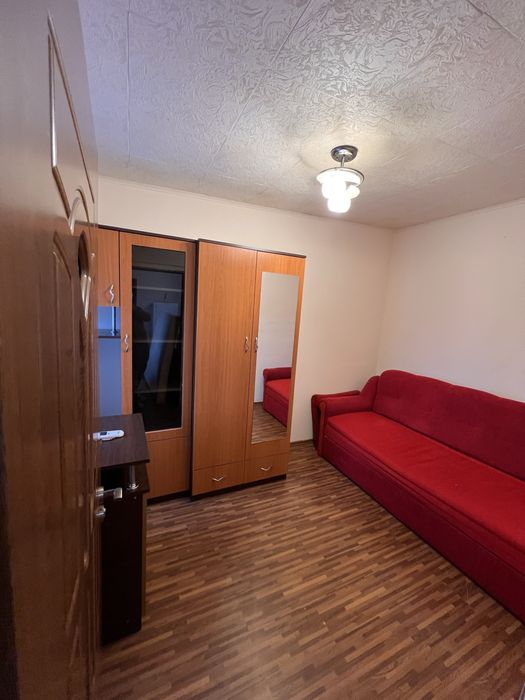 Vand apartament cu 2 camere