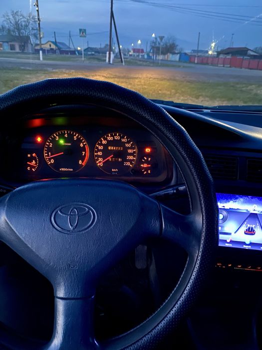 Toyota Corolla 1.3 МКПП