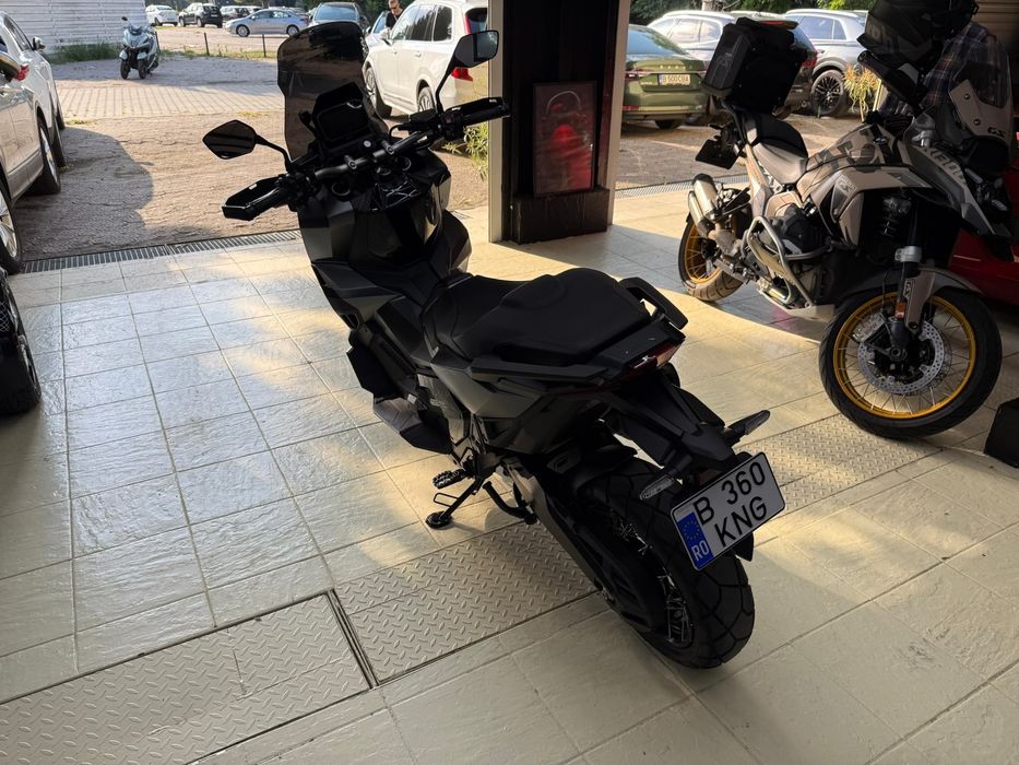 Honda X-Adv 750cc
