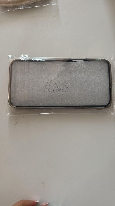 Классный чехол для Iphone 16 Plus