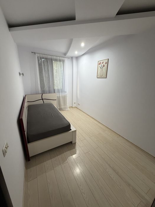 Inchiriez ap ,3 camere , calea bucuresti , et 2