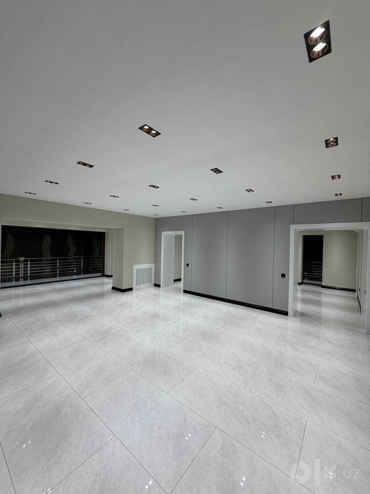 Продажа коммерческого помещения 150м² вдоль дороги ЖК Акай Сити 1 этаж