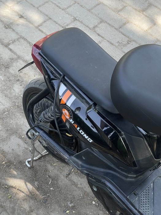 Продам скутер JIALONG
