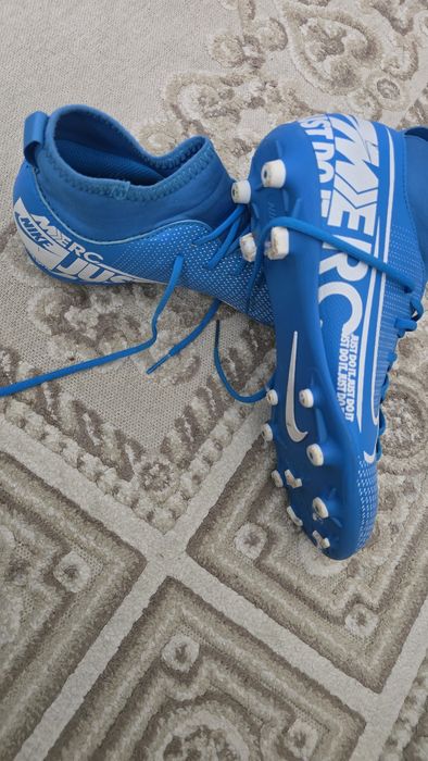 Ghete de fotbal Nike