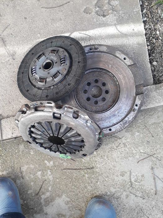 Комплект съединител