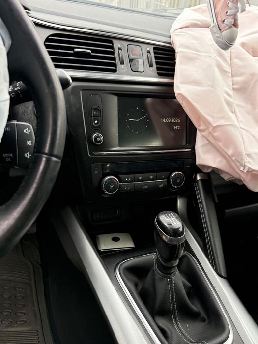 Dezmembrez Renaul kadjar albastru TERPR 2015 1.5 dci K9K F6 115.000 km volan stanga