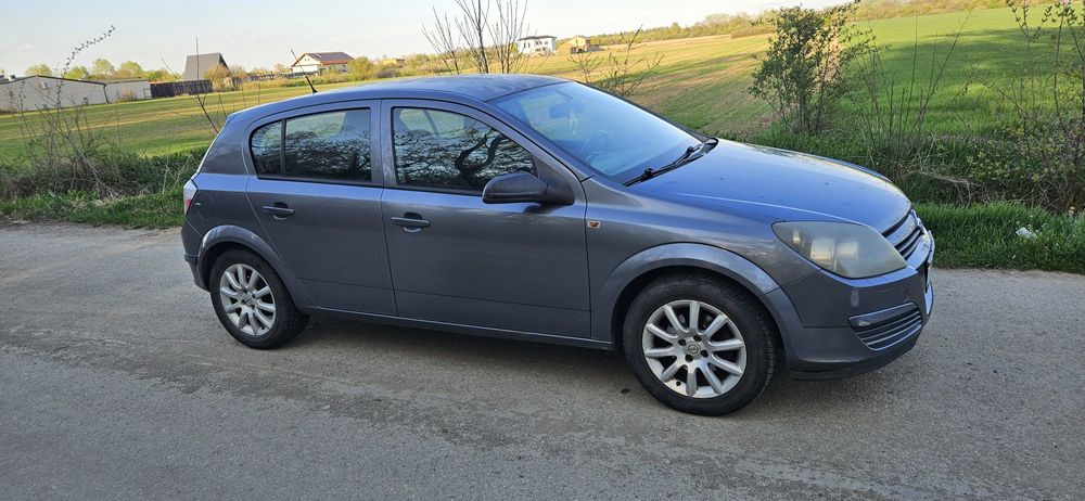 Opel Astra H 1.6 benzina – intretinuta,