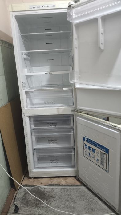 Продам холодильник