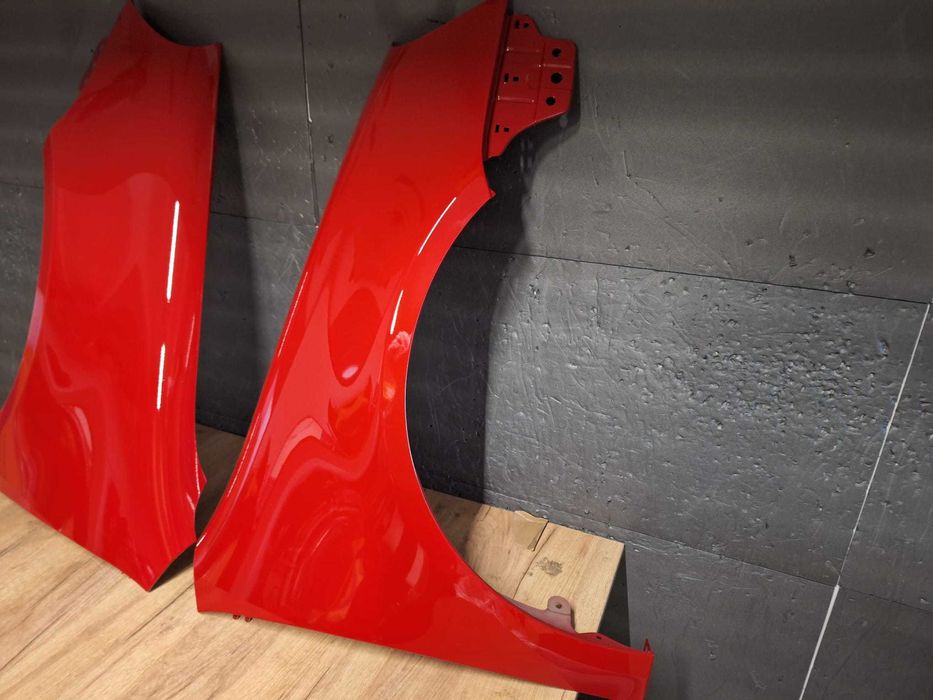 Aripa Fata Dreapta + Stanga VW Golf 5 V 2004-2008 (LY3D (Rosu))