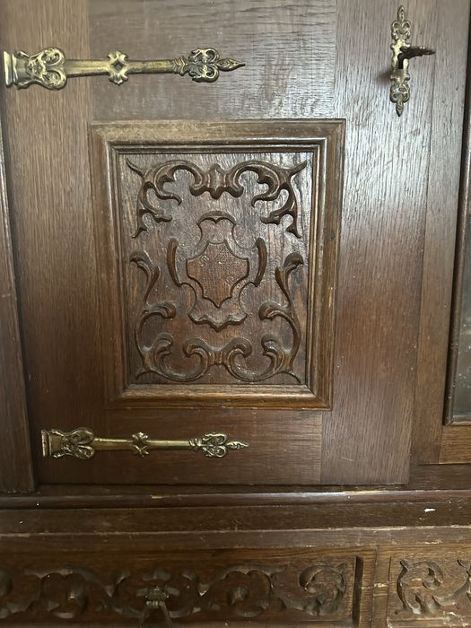 Vitrina/comoda din lemn masiv - sector 4