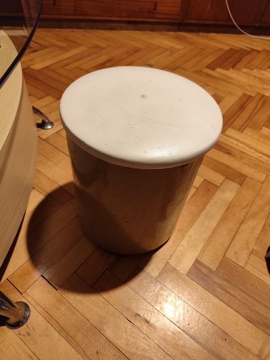 диван в много добро състояние