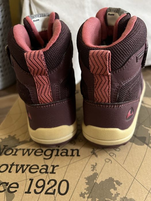 Ботуши за зима. Размер 30 ………………….