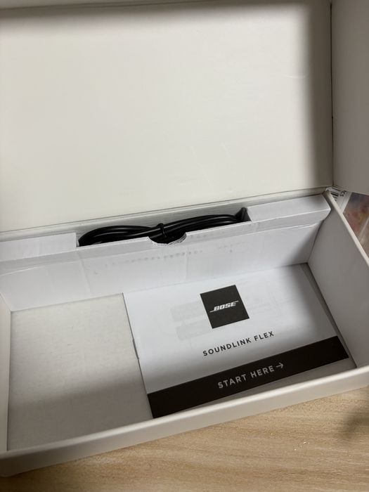 BOSE Soundlink FLEX тонколона нова без забележка босе