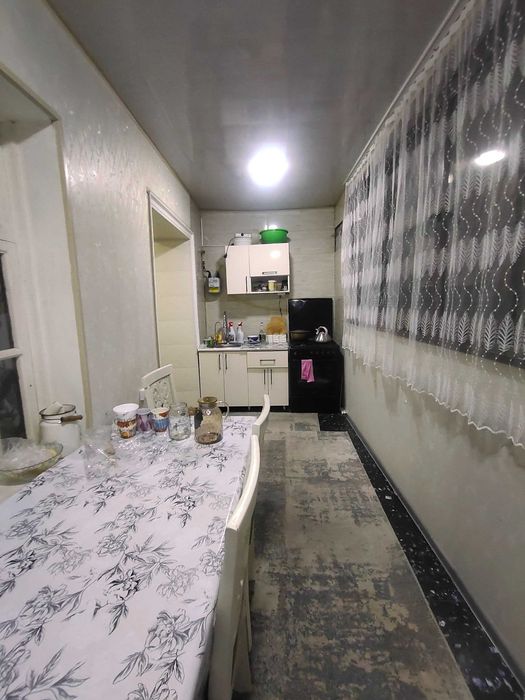 Продается 3=х ком. квартира. Поселок Улугбек.