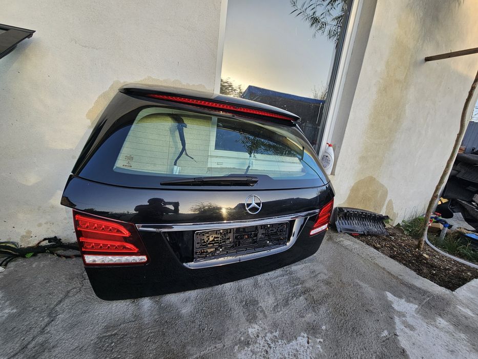 Haion ,stop mercedes w212 facelift cod culoare 040