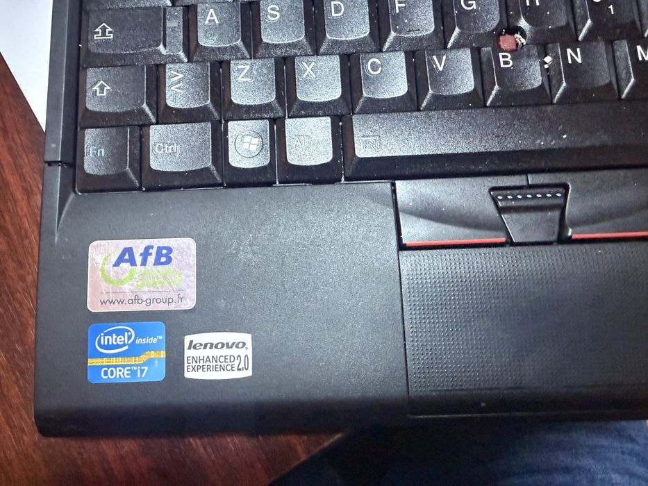 Lenovo x220 I7, 8gb ram, ssd 500 gb