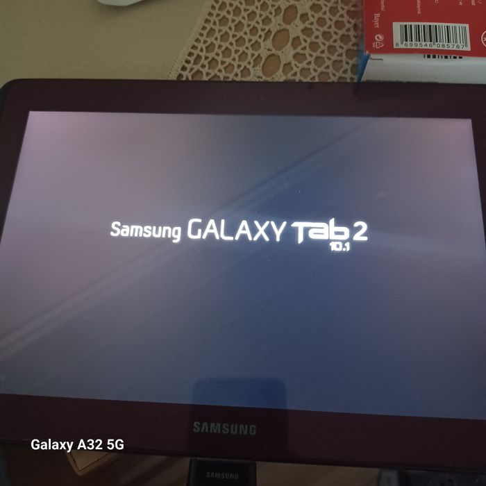 Продавам таблет самсунг галакси таб 2 като нов