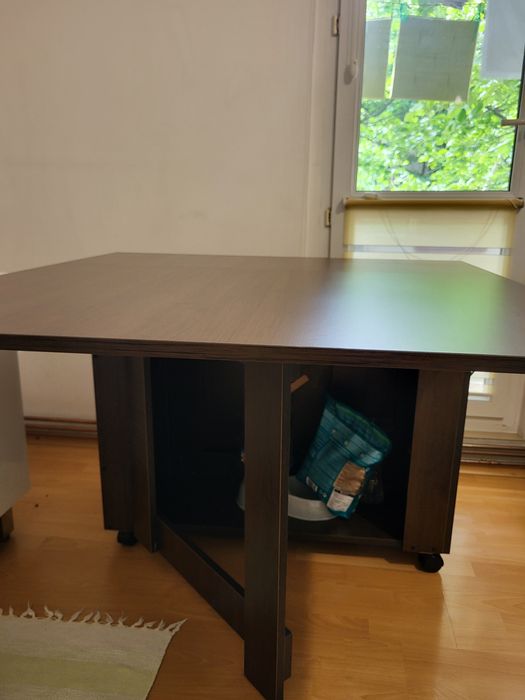 Masa plianta cu role