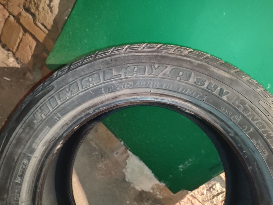 Шины зимние 235/60/r18